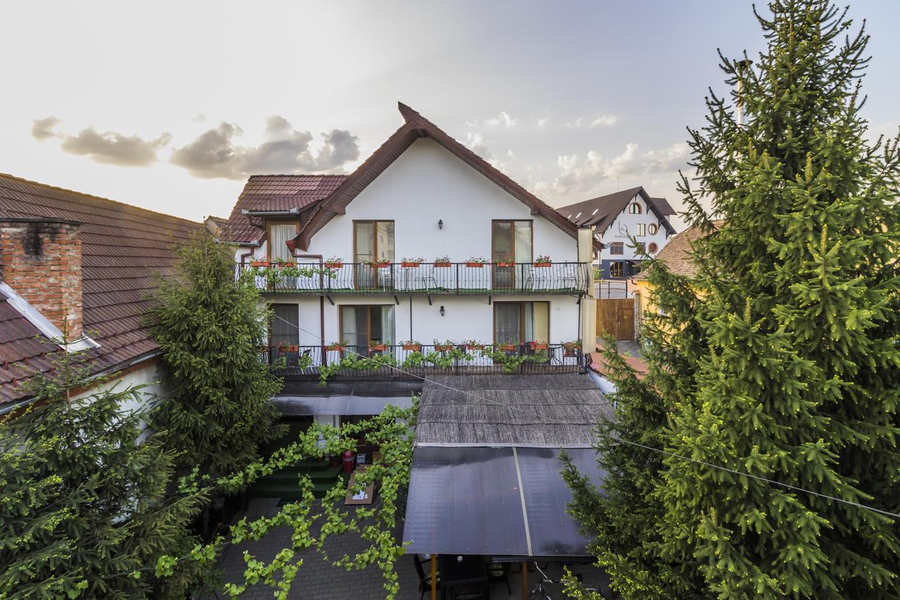 Gasthof Sara Sibiu Exterior foto